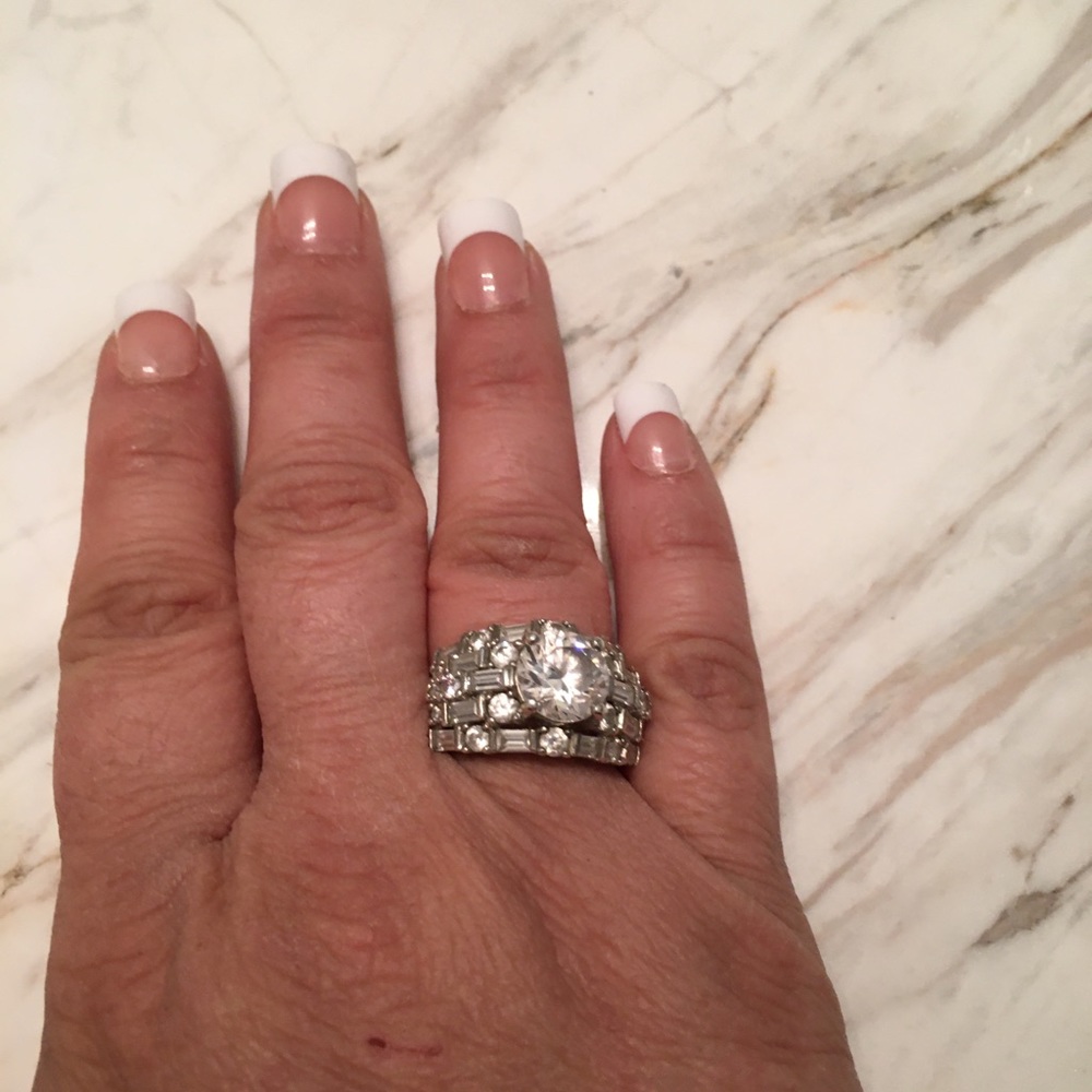 Wedding ring - Picture 2 of 2